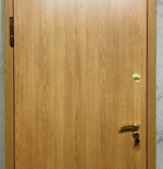 Ламинированная входная дверь