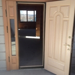 Общий вид двери в доме