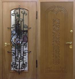 Дверь с ковкой № 16 (МДФ шпон с зеркалом и ковкой)