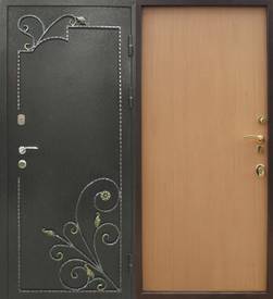 Дверь для коттеджа № 12 (порошковое напыление с ковкой и ламинат)